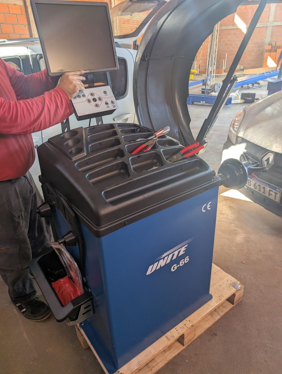 Equipamiento completo para Repuestera del Milagro: nueva instalación Trivium Pro en Las Lajitas, Salta 5 instalacion balanceadora trivium pro