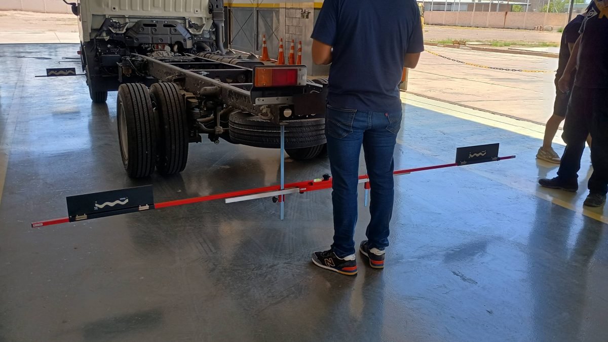 Instalamos una Josam CV-Aligner en Mendoza: tecnología Snap-On para el alineado de vehículos pesados 4 alineadora para camiones josam