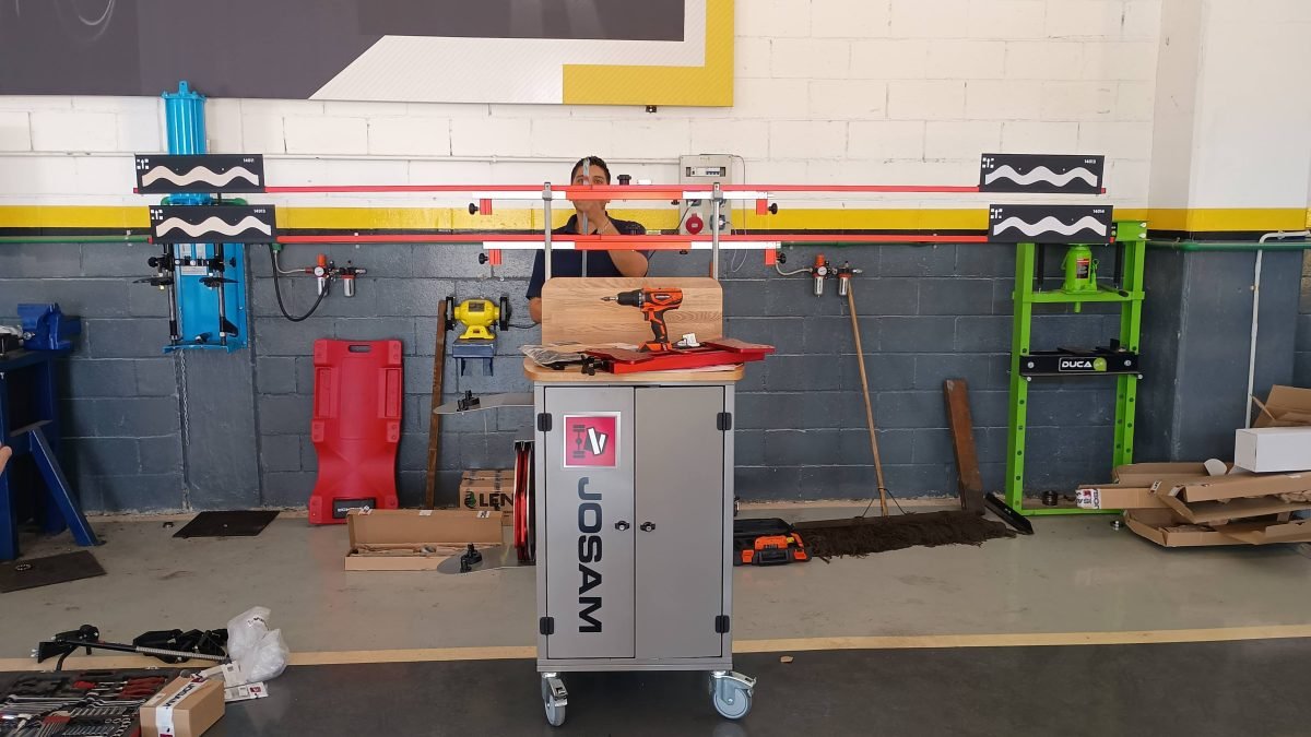 Instalamos una Josam CV-Aligner en Mendoza: tecnología Snap-On para el alineado de vehículos pesados 3 targets alineadora josam para camiones